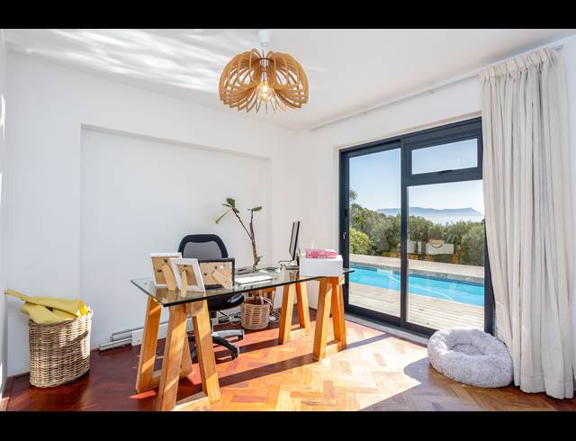 4 BEDROOM FREEHOLD FOR SALE IN FROGGY FARM